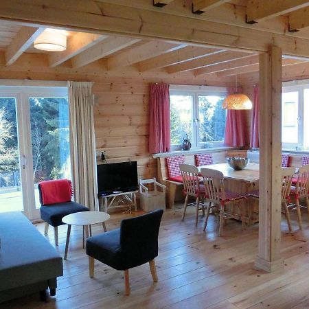 Wooden House With Sauna In K Stelberg Medebach Exterior photo
