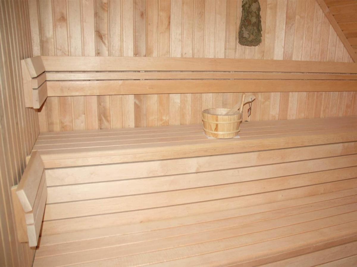 Wooden House With Sauna In K Stelberg Medebach Exterior photo